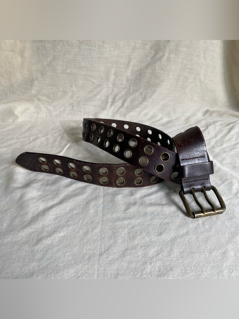 Women's Brown Leather Grommet Belt  w/ Bronze Tone Eyelets; Size Medium